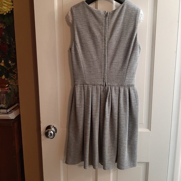 aritzia tartine (short sleeve version) dress, 4 - Picture 2 of 4